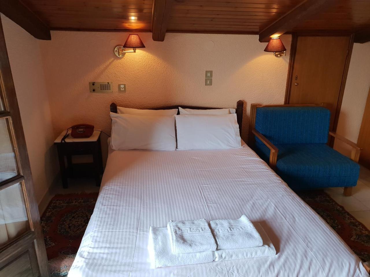 Hotel Apollo à Delphes Extérieur photo